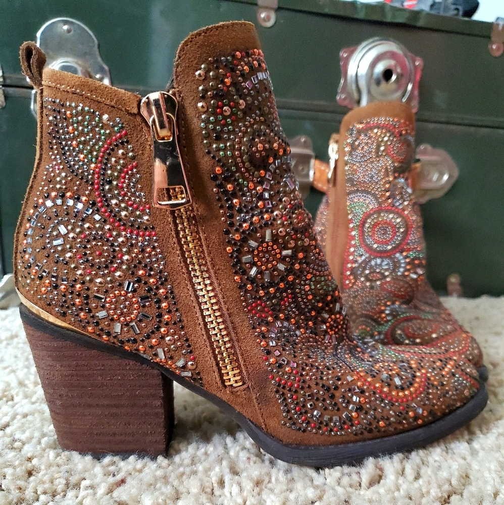 Alma en Pena Dazzled Booties SZ 37